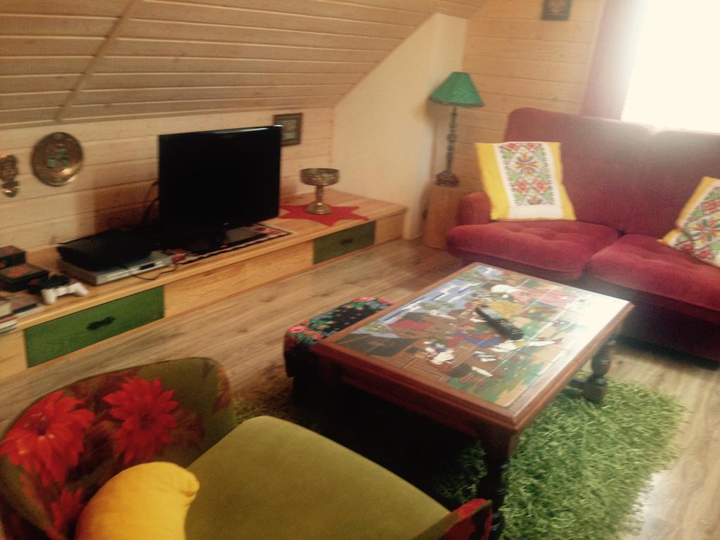 Ferienwohnung Udany Weekend Ustrzyki Dolne Exterior foto