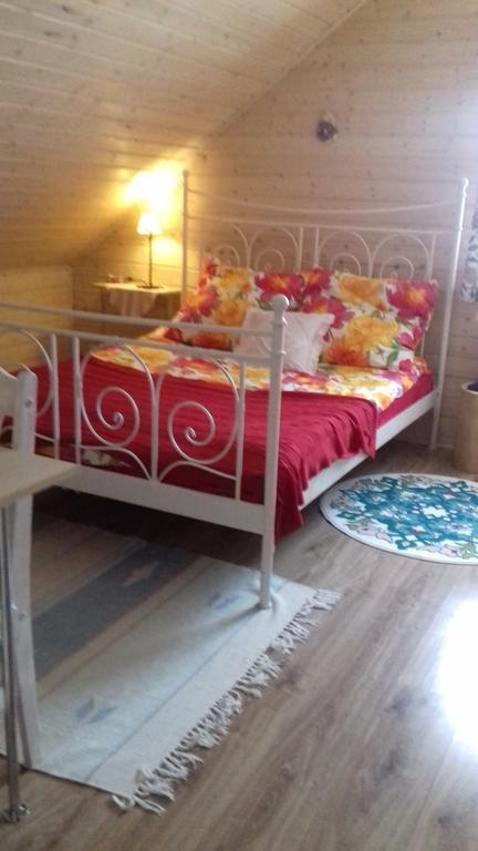 Ferienwohnung Udany Weekend Ustrzyki Dolne Exterior foto